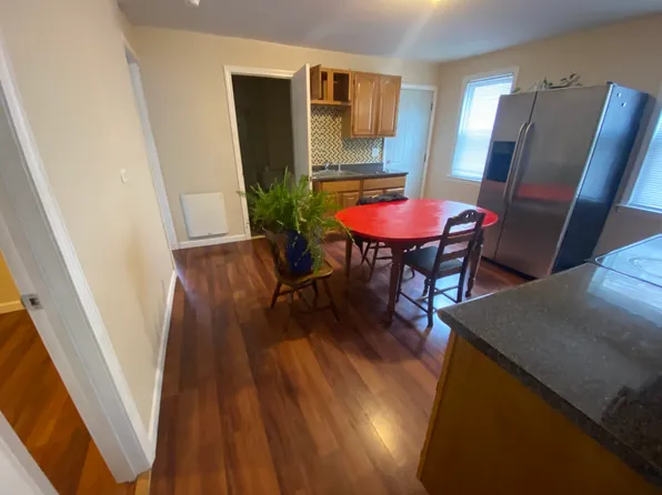 42 Maple St Floor 1, Providence, RI 02903