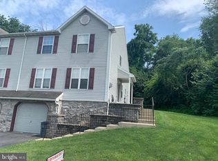 1540 Huron Dr, Sinking Spring, PA 19608