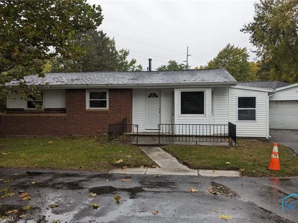 18324 Brim Rd, Bowling Green, OH 43402