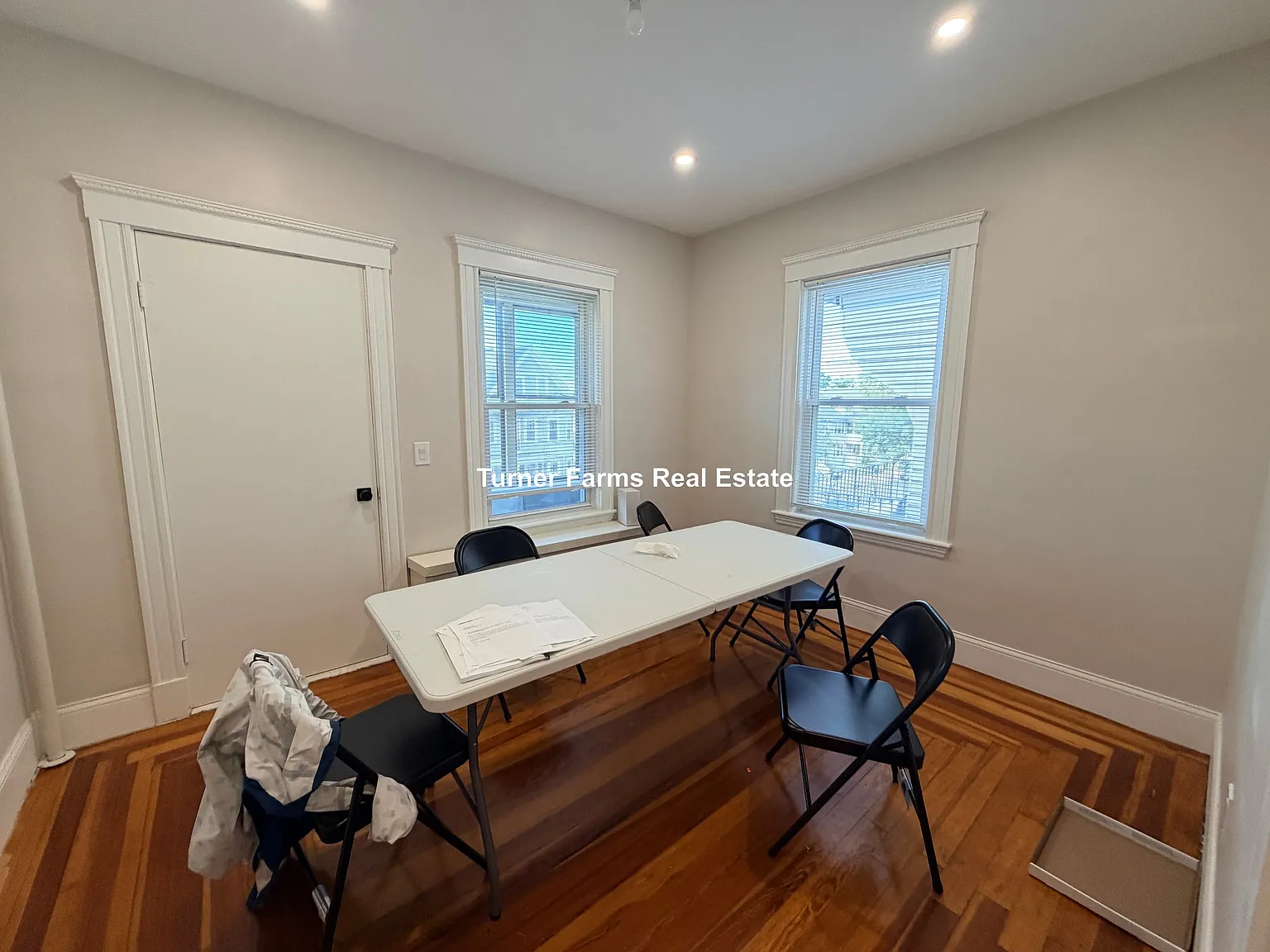 5 bed, 9999 sqft, $7,500 — Photo 4