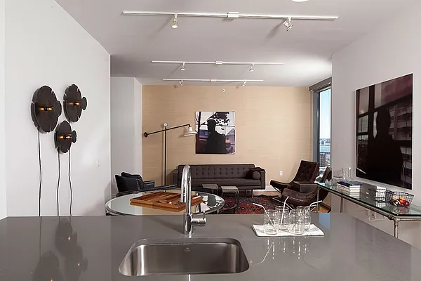 Rented by Mirador Real Estate | media 65