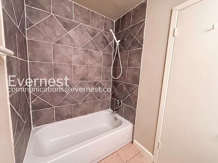 12322 Flaxen Dr — Photo 10