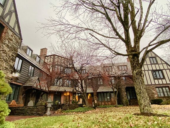 3rd image of 41 Horicon Ave APT D