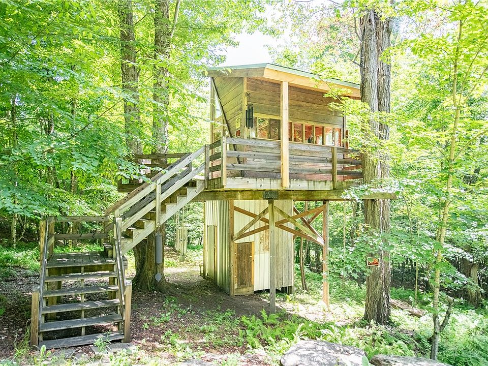1st image of Martha Ln Lot 35
