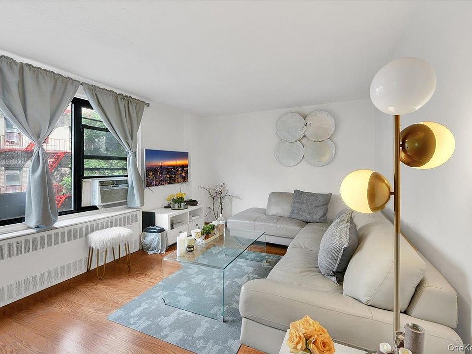 1st image of 2835 Webb Avenue #4B