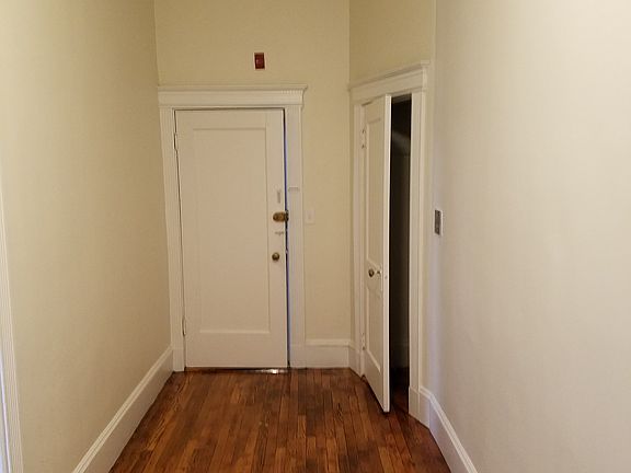 3rd image of 1334 Commonwealth Ave APT 02