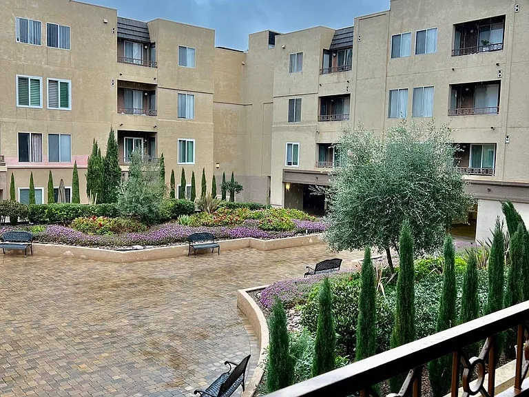 8889 Caminito Plaza Centro #7229 — Photo 22