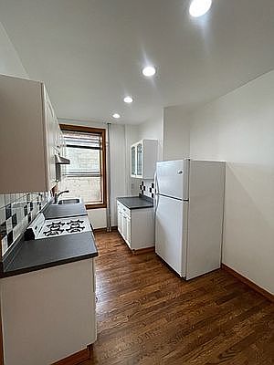 3rd image of 93 15th St #2M