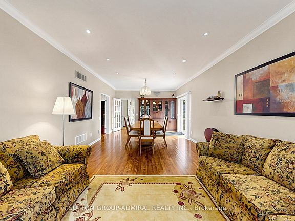 4th image of 51 Faye Ct