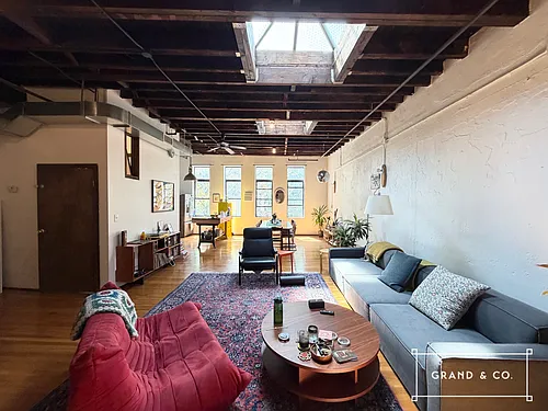 318 Grand St #2K Photo 1