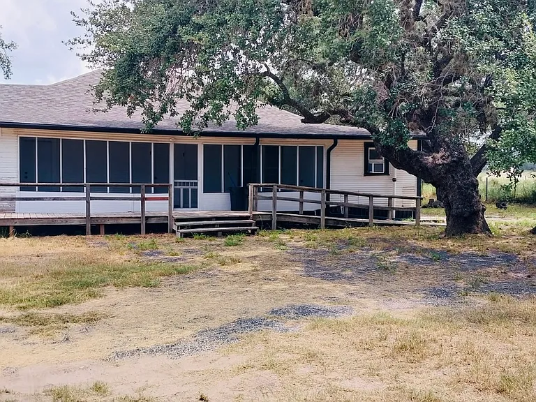 6371 W FM 476 — Photo 6