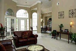 5th image of 131 Ruskin Dr E