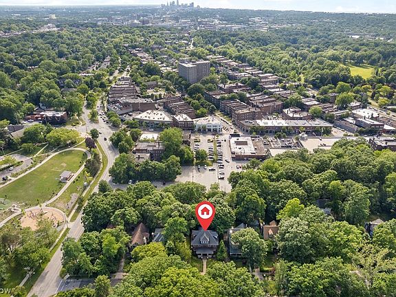 2nd image of 1848 Cadwell Ave
