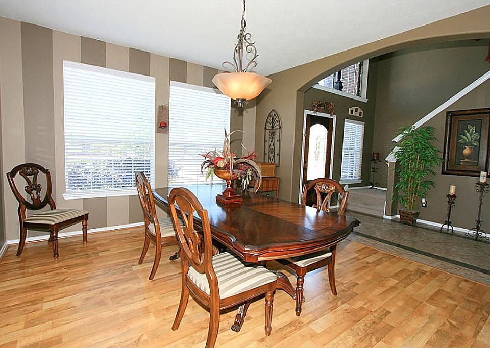 2nd image of 1801 S Everglades Dr