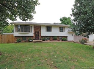 317 Edward St, Farmington, MO 63640
