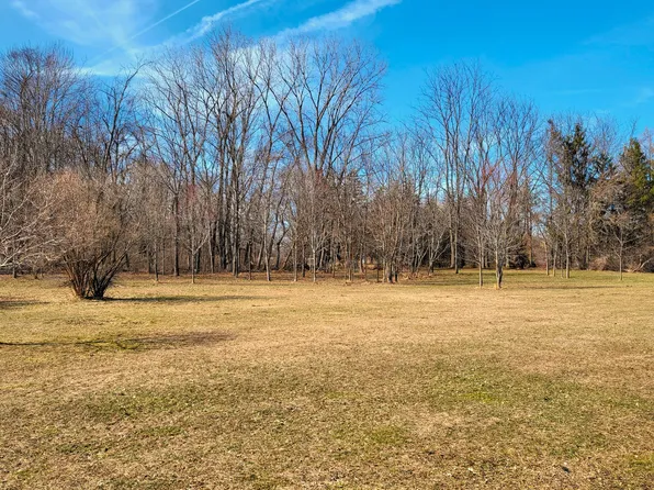 1 Hoder Rd, New Buffalo, MI 49117