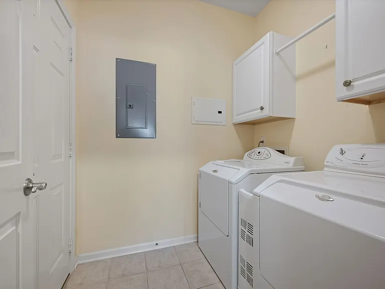 247 Harbor Village Dr — Photo 14