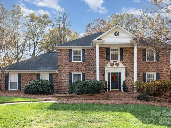 2715 Wamath Dr, Charlotte, NC 28210