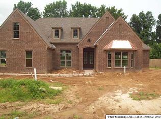 4535 Plantation Garden Dr, Olive Branch, MS 38654