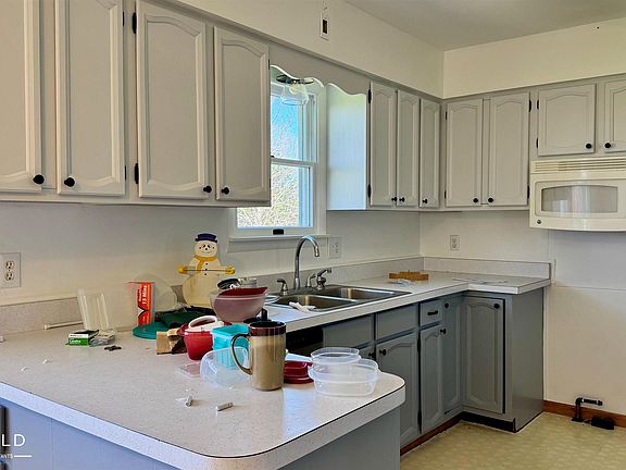 4th image of 7288 Garrison Rd