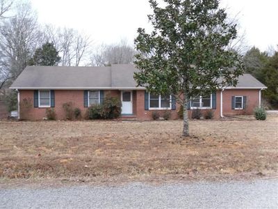 1088 Toliver Lake Rd, Manchester, TN, 37355