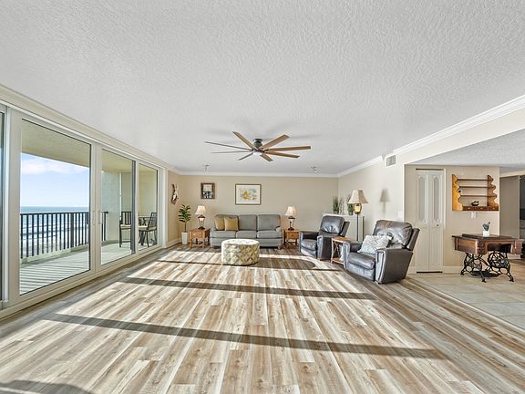 3rd image of 1860 N Atlantic Ave APT 706