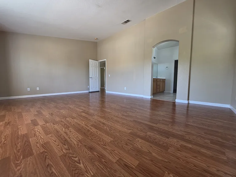 23752 Pepperleaf St — Photo 9