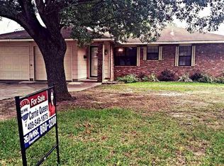 619 S 16th St, Nederland, TX 77627