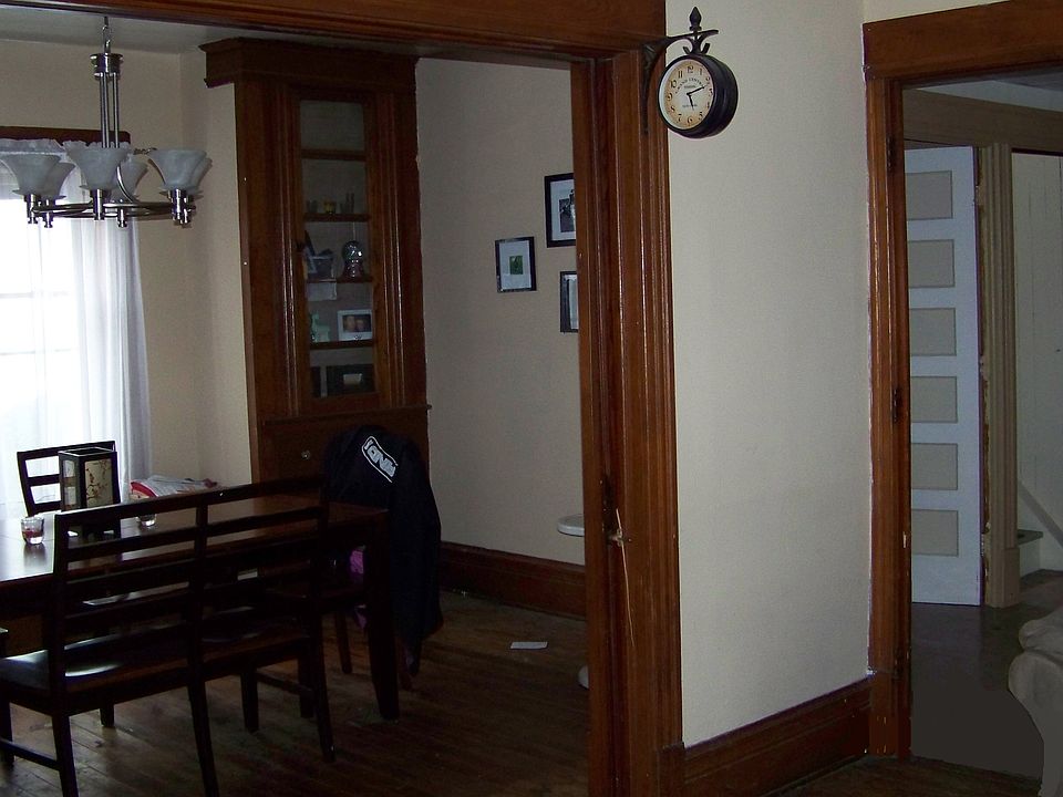 Dining Room Nice Woodwork