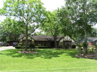 1415 North Rd, Lake Jackson, TX 77566