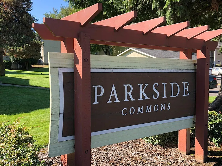 Parkside Commons — Photo 2