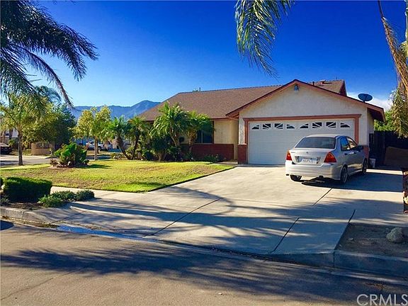 2nd image of 15590 Hibiscus St