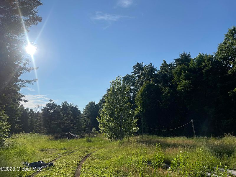 4th image of 27 Phillips Road