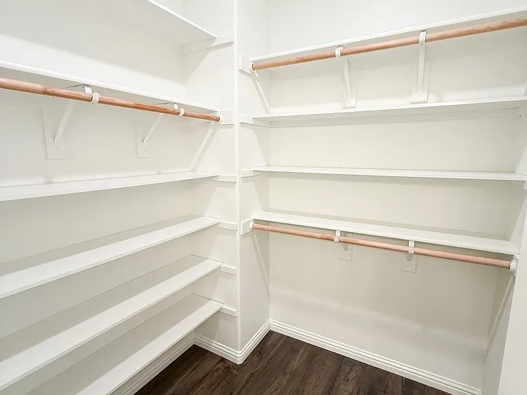 1811 Dobbin Dr — Photo 16