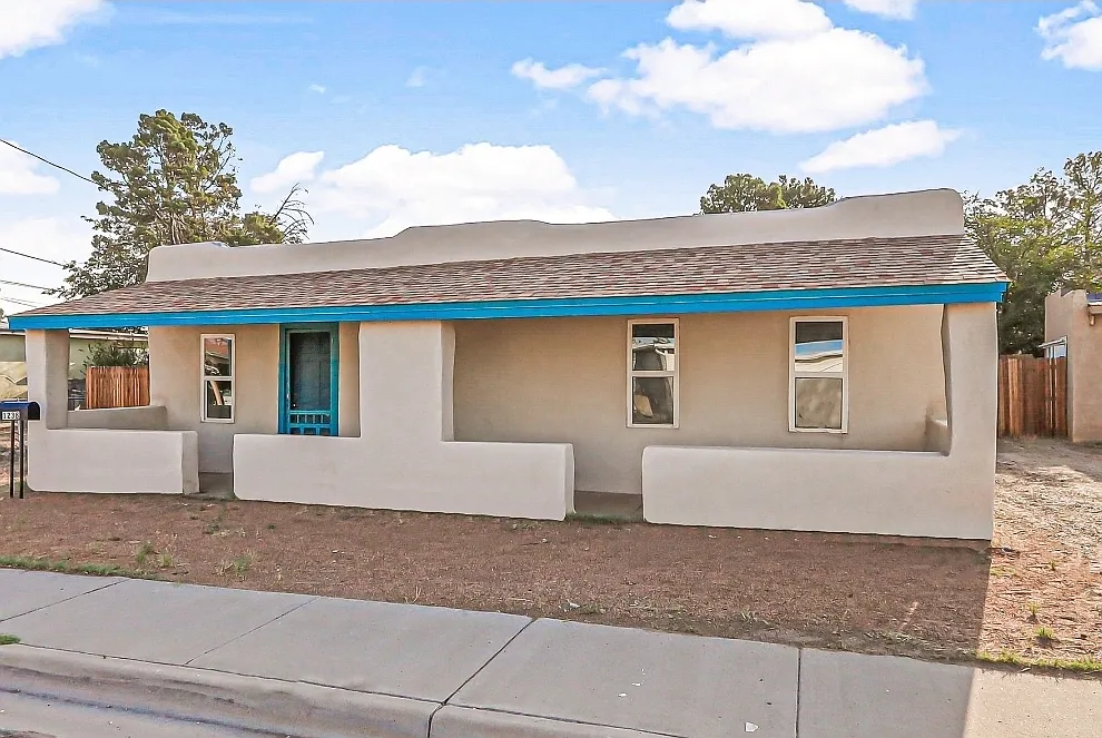 3 bed, 1190 sqft, $1,400 — Photo 1