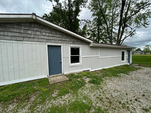 5112 Martin Rd APT B, Newburgh, IN 47630