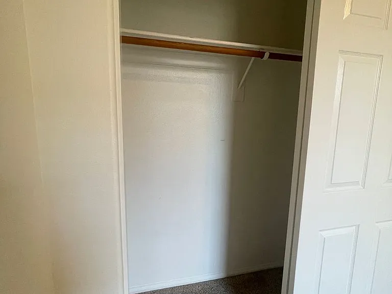 1518 Valencia Ave — Photo 17