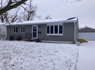 4029 Richmond Rd NE, Cedar Rapids, IA 52402