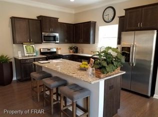 1472 Abercorn Ln, Sanford, NC 27330