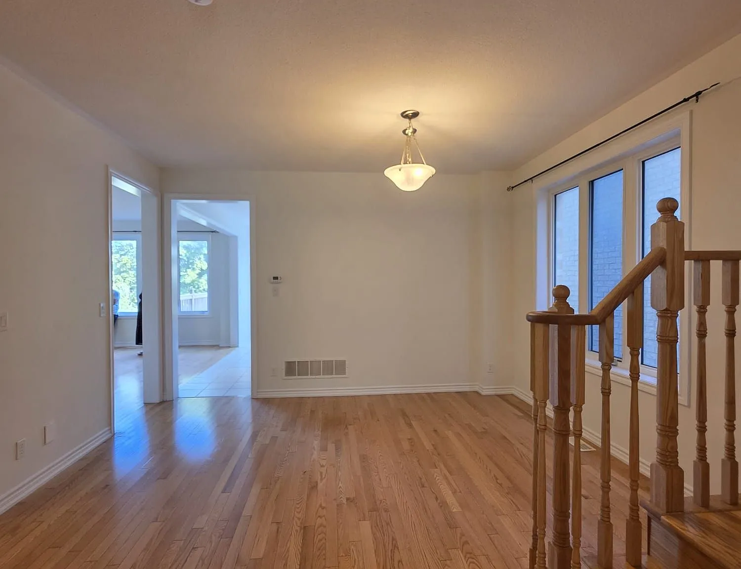4 bed, $3,300 — Photo 4