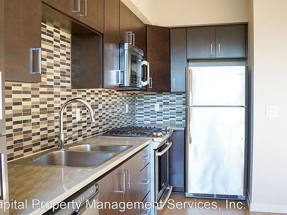 2nd image of 2250 NE Glisan St APT 309