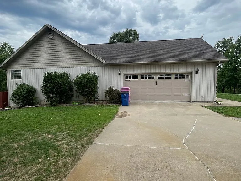 20454 Lynwood Rd — Photo 50