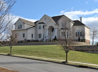 41 Kanouse Ln, Montville, NJ 07045