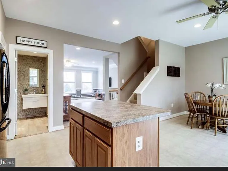 8203 Glade Bank Dr — Photo 3