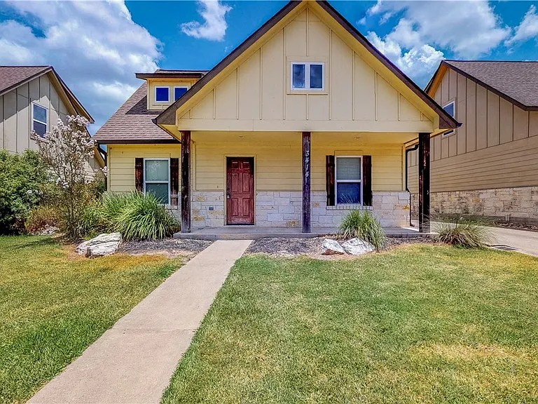 3414 Cullen Trl — Photo 1