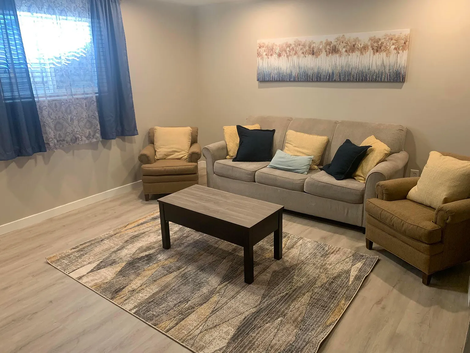 2 bed, 1000 sqft, $1,600 — Photo 1