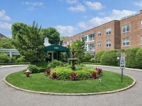 1390 Broadway #228, Hewlett, NY 11557