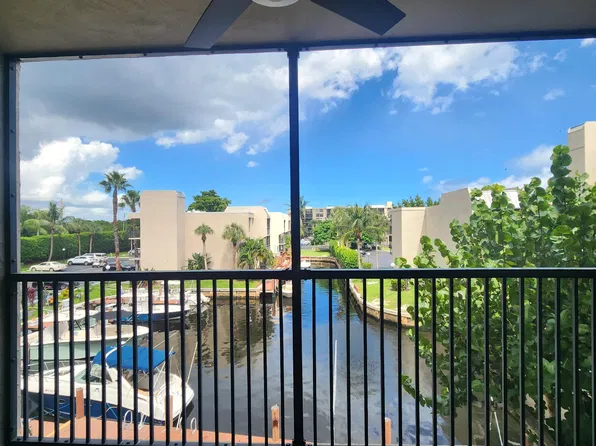 17 Royal Palm Way, Boca Raton, FL