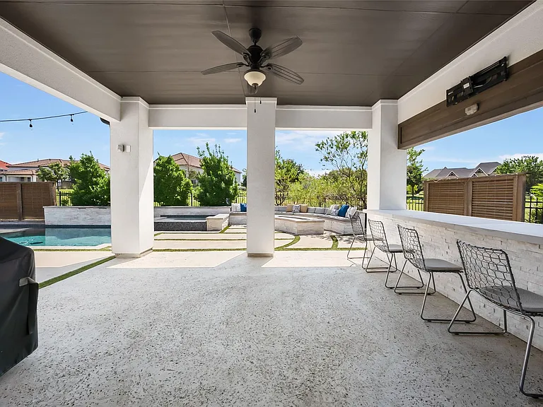 7108 Calypso Ln — Photo 34