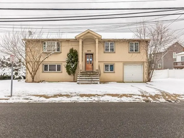 2675 Bellmore Avenue, Bellmore, NY 11710